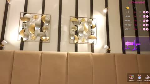 Snapshot of bootytrisha chatting on January 12, 6:17 am Trisha online show from January 12, 6:17 am