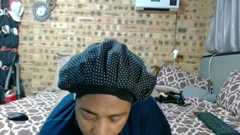bootytwerkxxx online show from July 4, 2:51 am