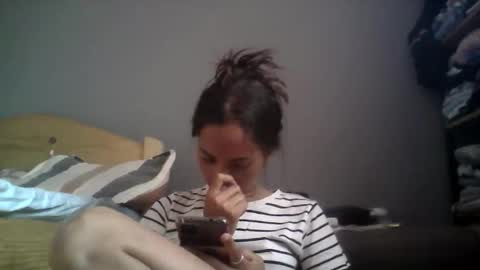 Snapshot of boozyart chatting on October 20, 8:15 am boozyArt online show from October 20, 8:15 am