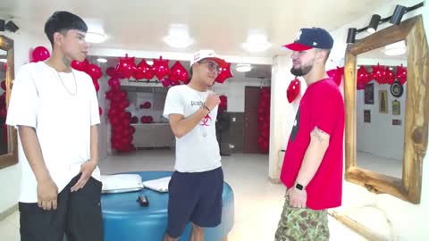 Snapshot of boschcz chatting on January 26, 4:09 am THOMAS AND DAMIAND online show from January 26, 4:09 am