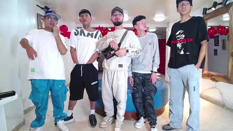 Snapshot of boschcz chatting on January 28, 4:08 am THOMAS AND DAMIAND online show from January 28, 4:08 am