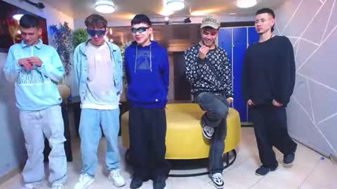 Snapshot of boschcz chatting on September 27, 5:12 am THOMAS AND DAMIAND online show from September 27, 5:12 am