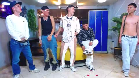 Snapshot of boschcz chatting on October 5, 4:11 am THOMAS AND DAMIAND online show from October 5, 4:11 am