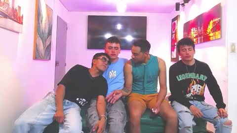 Snapshot of boschcz chatting on November 23, 6:41 pm THOMAS AND DAMIAND online show from November 23, 6:41 pm