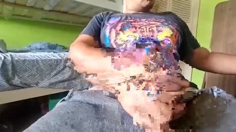 Snapshot of bosondehiggs chatting on December 5, 7:49 pm bosondehiggs online show from December 5, 7:49 pm