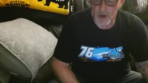 bostonguy1969 online show from April 15, 1:45 am