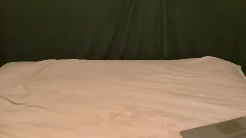 Snapshot of bottomdaddyforyou925375 chatting on December 5, 8:38 pm bottomdaddyforyou925375 online show from December 5, 8:38 pm