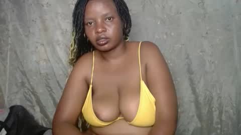 Snapshot of botty_halo chatting on December 15, 12:53 pm miah online show from December 15, 12:53 pm