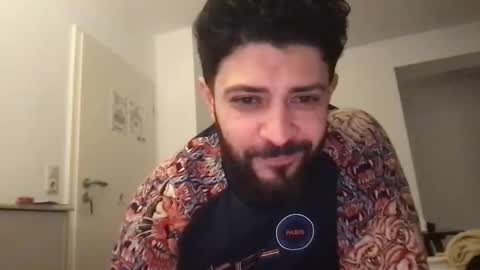 boualem92 online show from March 2, 5:19 am