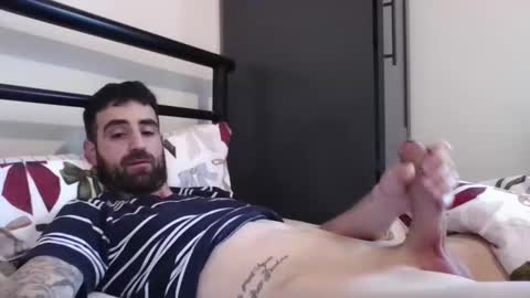 Snapshot of bounceonclouds chatting on December 17, 2:01 pm bounceonclouds online show from December 17, 2:01 pm