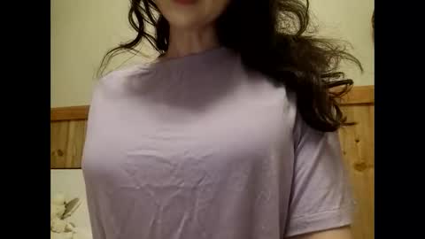 Bouncy Queen Majesty online show from October 27, 6:23 pm