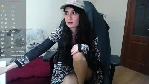 Helen  online show from April 15, 4:25 pm