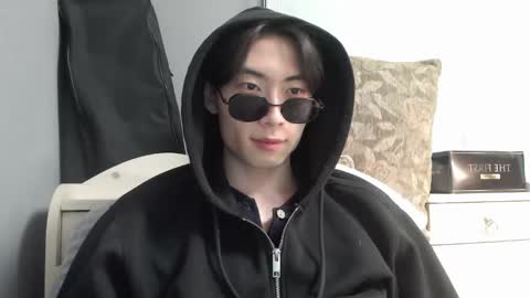 boxman556990 online show from December 4, 11:24 pm