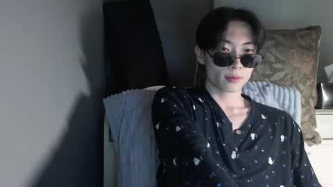 boxman556990 online show from December 13, 1:33 pm