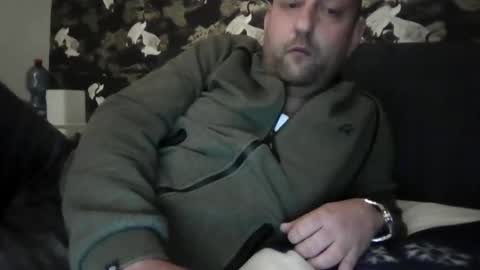 Snapshot of boy27weert chatting on March 10, 8:34 pm Nope online show from March 10, 8:34 pm