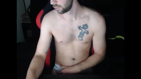 boy_t0y89 online show from December 6, 6:37 am