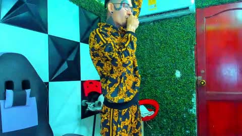 boy_tatto77 online show from April 19, 5:34 pm