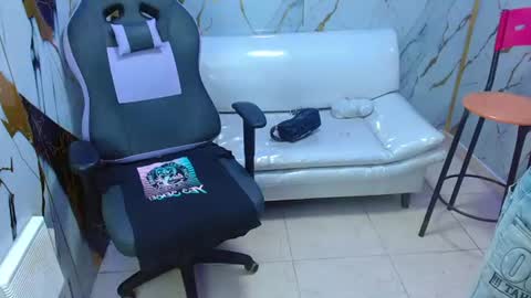 Snapshot of boy_tatto77 chatting on July 14, 1:08 am boy_tatto77 online show from July 14, 1:08 am
