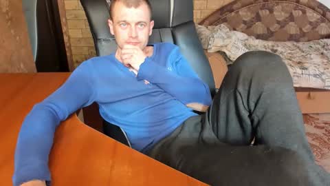 BoyApollon online show from March 15, 8:42 am