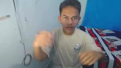 boyax16 online show from December 30, 9:16 am