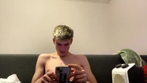 boyblondhetero online show from January 9, 2:03 am