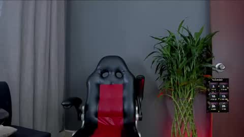 boyc02_ online show from July 14, 12:57 am