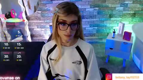 Snapshot of boyfox_tay chatting on September 22, 3:41 am boyfox_tay online show from September 22, 3:41 am