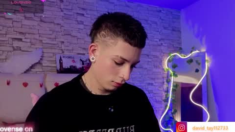 Snapshot of boyfox_tay chatting on February 17, 7:31 pm boyfox_tay online show from February 17, 7:31 pm