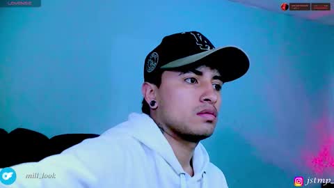 miguel  online show from November 25, 8:31 pm