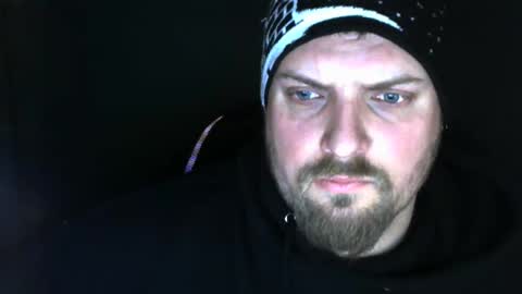 Snapshot of boynextdoooooor chatting on November 25, 2:50 pm boynextdoooooor online show from November 25, 2:50 pm