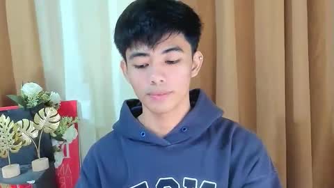 HI IM JAMES DONT FORGET GIVE ME THUMBS UP AND JOIN TO MY FANCLUB online show from December 17, 3:51 pm