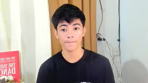 HI IM JAMES DONT FORGET GIVE ME THUMBS UP AND JOIN TO MY FANCLUB online show from December 22, 8:39 pm