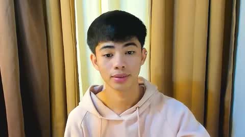 HI IM JAMES DONT FORGET GIVE ME THUMBS UP AND JOIN TO MY FANCLUB online show from January 13, 9:31 pm