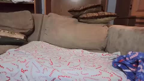 Snapshot of boypussysowet chatting on November 27, 5:15 pm smoothslutfordaddy online show from November 27, 5:15 pm