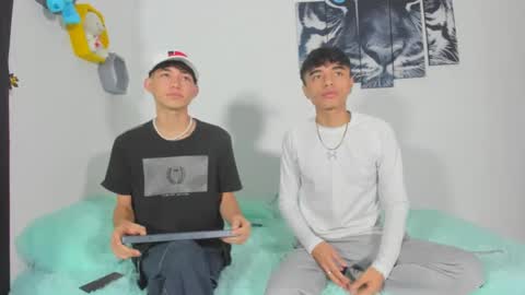 boys4hot_777 online show from March 6, 3:56 pm