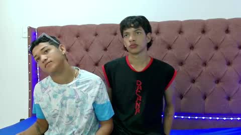 ALEX - TAYLER  -MIKE online show from January 30, 1:53 pm