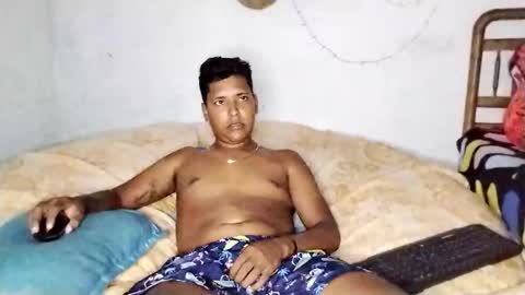 Snapshot of boysex1124 chatting on December 18, 4:17 pm andrew online show from December 18, 4:17 pm