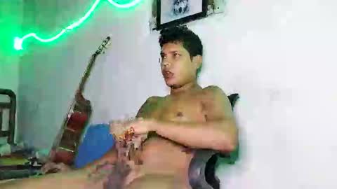 Snapshot of boysex1124 chatting on September 30, 11:04 am andrew online show from September 30, 11:04 am