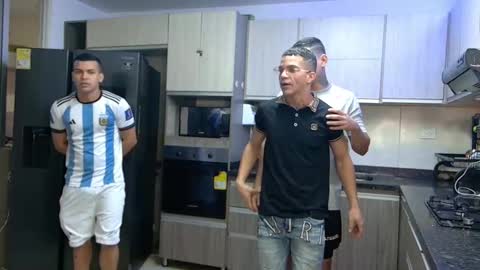 Snapshot of boysgang_sex chatting on December 21, 11:39 am Angelo Mark Fernando Taylor online show from December 21, 11:39 am