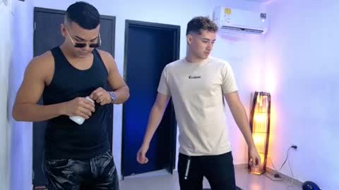 Snapshot of boysgang_sex chatting on January 17, 11:37 am Angelo Mark Fernando Taylor online show from January 17, 11:37 am