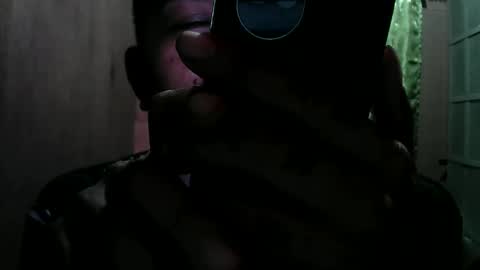 Snapshot of boytoy111982 chatting on February 24, 12:14 pm boytoy111982 online show from February 24, 12:14 pm