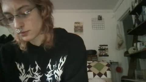 boywithbug online show from March 4, 10:27 pm