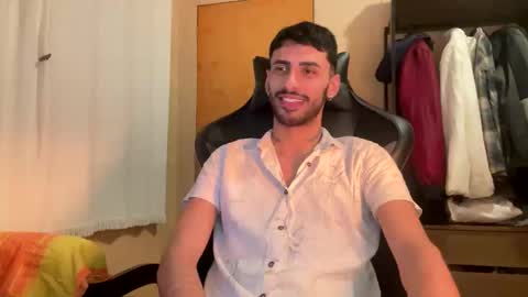 Snapshot of boyzinm2 chatting on September 16, 1:50 am boyzinm2 online show from September 16, 1:50 am