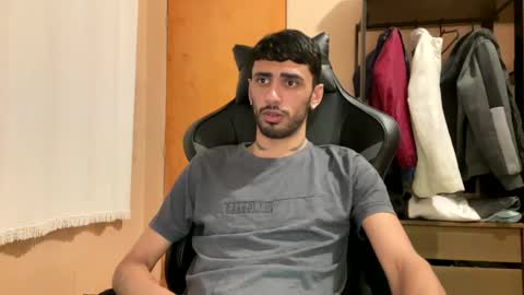 Snapshot of boyzinm2 chatting on October 3, 11:57 pm boyzinm2 online show from October 3, 11:57 pm