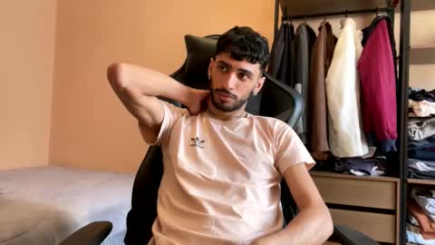 boyzinm2 online show from November 11, 1:44 pm