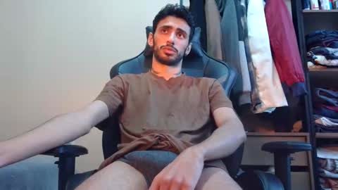 boyzinm2 online show from June 1, 6:53 pm