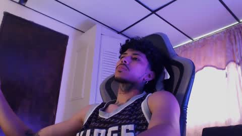 bra_c online show from April 9, 7:52 pm