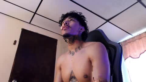 bra_c online show from April 12, 5:07 pm