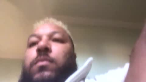 Snapshot of brad_368 chatting on September 25, 4:11 pm Brad online show from September 25, 4:11 pm