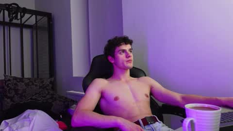 Snapshot of brad_holloway chatting on November 13, 7:13 pm BRAD HOLLOWAY online show from November 13, 7:13 pm